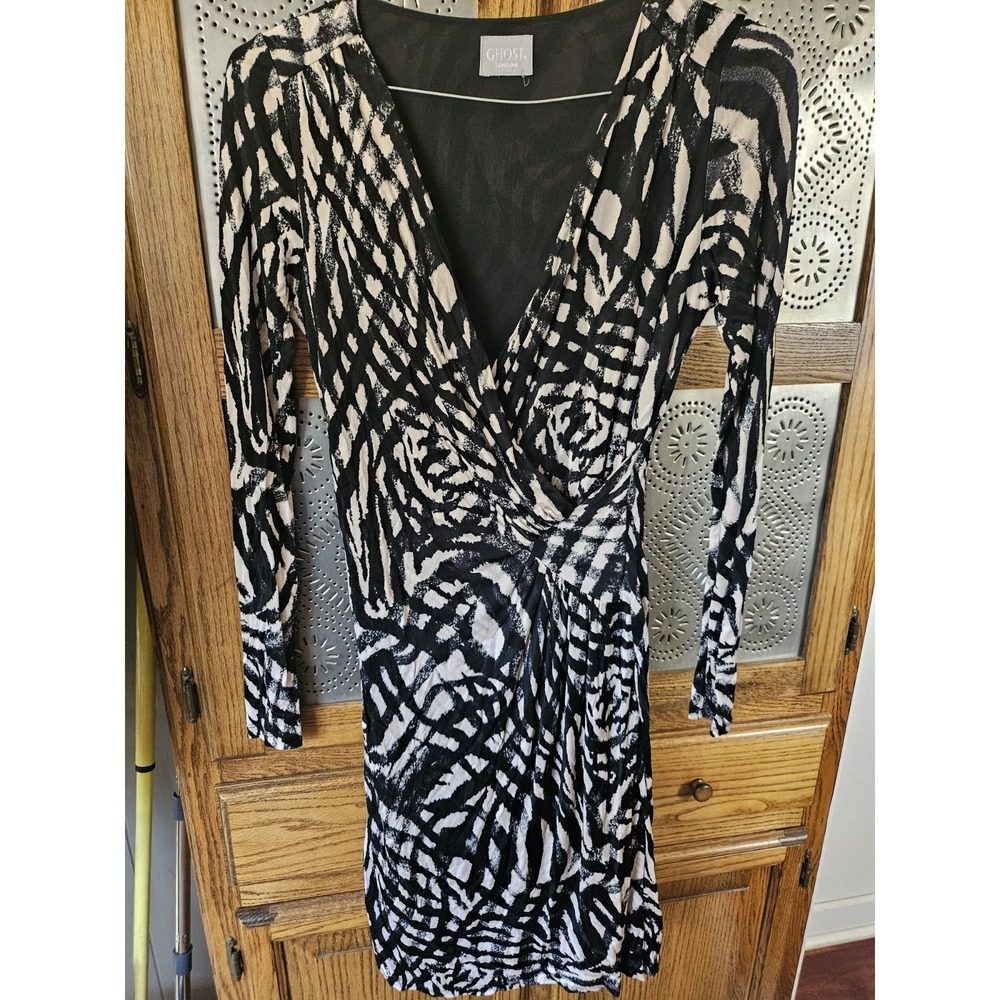 Ghost Of London Dress. Black/White V Neck Slim Fitting,Above Knee, Lined Sz XS